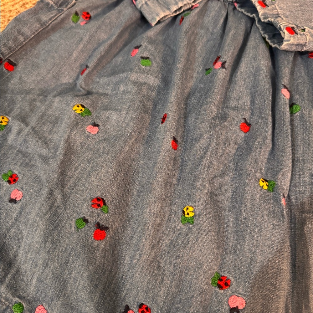 Hanna Andersson Denim Dress 6 (120) - Picture 5 of 8